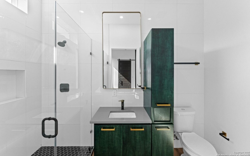 108 Vine St #101, San Antonio, TX 78210, 2 Bedrooms Bedrooms, ,2 BathroomsBathrooms,Residential,For Sale,108 Vine St #101,0,1912198