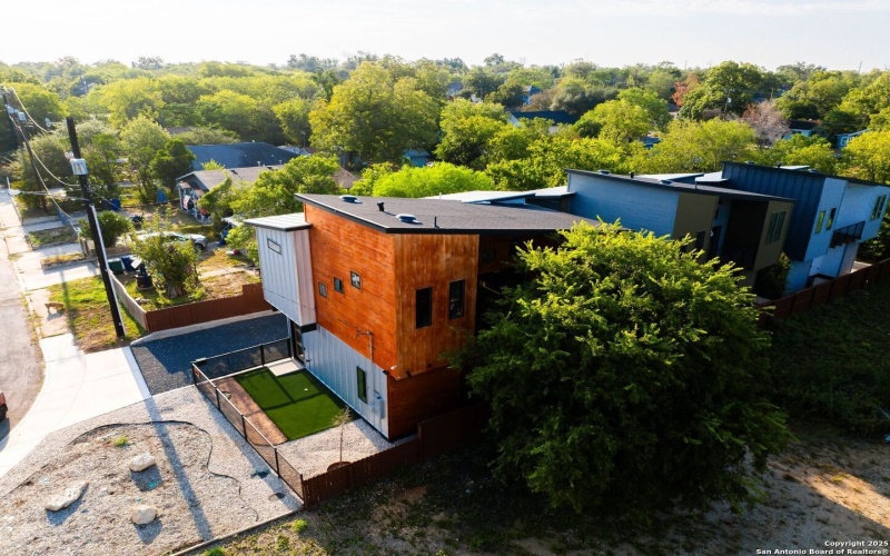 108 Vine St #101, San Antonio, TX 78210, 2 Bedrooms Bedrooms, ,2 BathroomsBathrooms,Residential,For Sale,108 Vine St #101,0,1912198