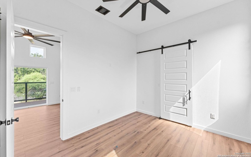 108 Vine St #103, San Antonio, TX 78210, 2 Bedrooms Bedrooms, ,2 BathroomsBathrooms,Residential,For Sale,108 Vine St #103,0,1912205