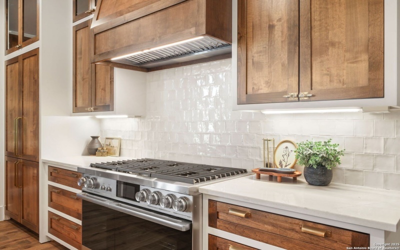 343 Janice, Castroville, TX 78009, 4 Bedrooms Bedrooms, ,5 BathroomsBathrooms,Residential,For Sale,343 Janice,0,1912285