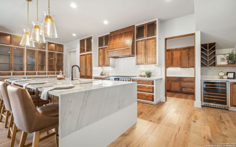 343 Janice, Castroville, TX 78009, 4 Bedrooms Bedrooms, ,5 BathroomsBathrooms,Residential,For Sale,343 Janice,0,1912285