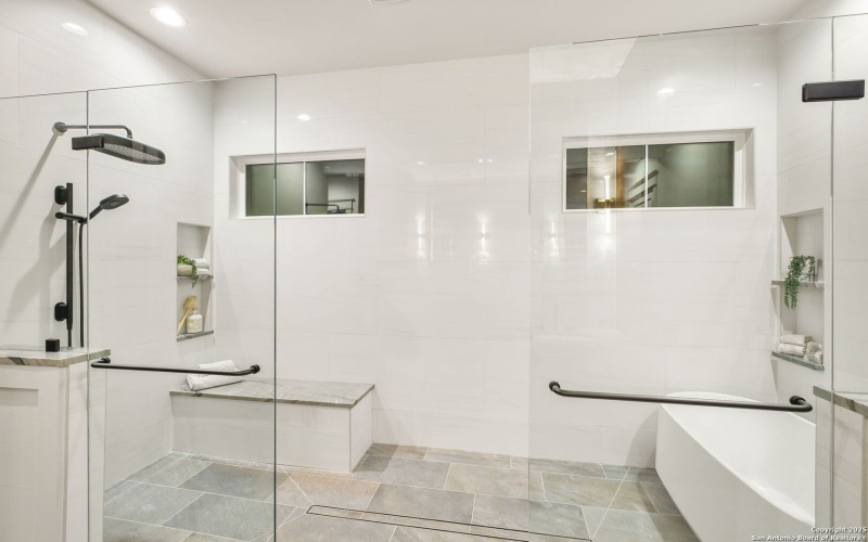 343 Janice, Castroville, TX 78009, 4 Bedrooms Bedrooms, ,5 BathroomsBathrooms,Residential,For Sale,343 Janice,0,1912285