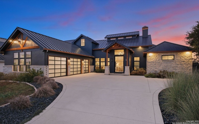 343 Janice, Castroville, TX 78009, 4 Bedrooms Bedrooms, ,5 BathroomsBathrooms,Residential,For Sale,343 Janice,0,1912285