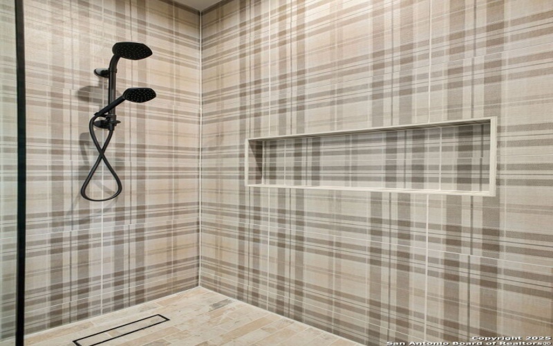 343 Janice, Castroville, TX 78009, 4 Bedrooms Bedrooms, ,5 BathroomsBathrooms,Residential,For Sale,343 Janice,0,1912285