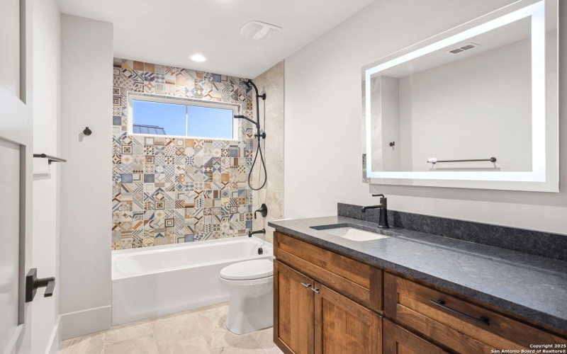 343 Janice, Castroville, TX 78009, 4 Bedrooms Bedrooms, ,5 BathroomsBathrooms,Residential,For Sale,343 Janice,0,1912285