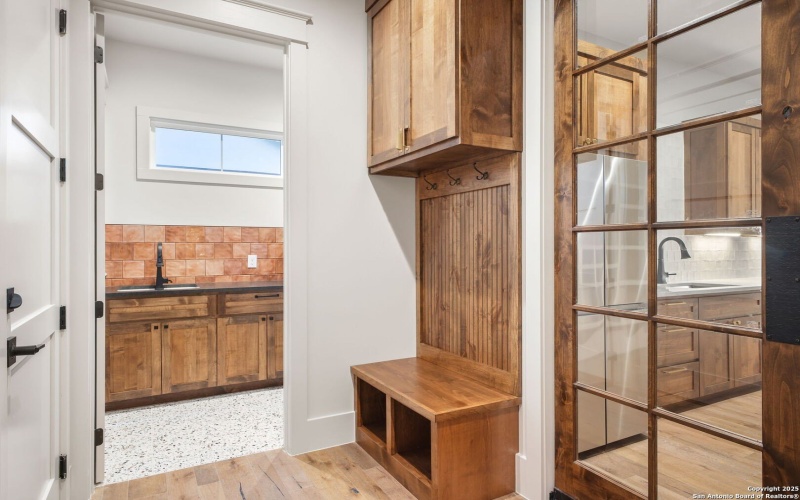 343 Janice, Castroville, TX 78009, 4 Bedrooms Bedrooms, ,5 BathroomsBathrooms,Residential,For Sale,343 Janice,0,1912285