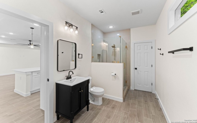 350 Spanish Oak Dr, Canyon Lake, TX 78133, 3 Bedrooms Bedrooms, ,2 BathroomsBathrooms,Residential,For Sale,350 Spanish Oak Dr,0,1913798