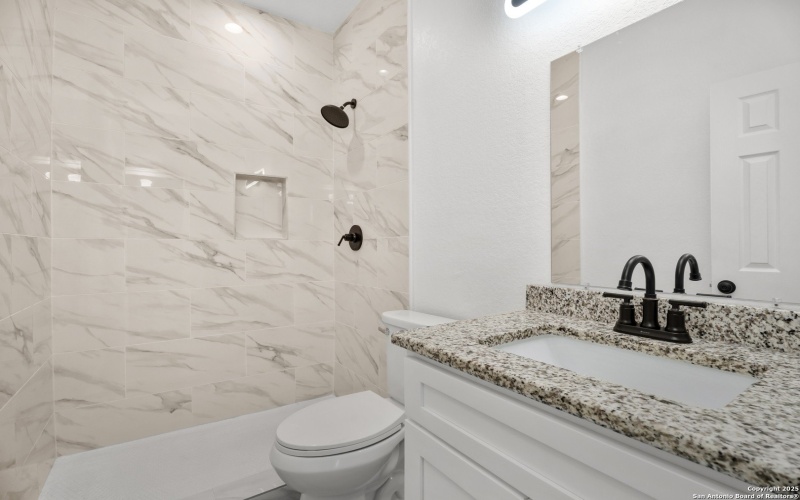 1032 Blueridge Dr, Canyon Lake, TX 78133, 3 Habitaciones Habitaciones , ,2 BañosBaños,Residential,En Venta,1032 Blueridge Dr,0,1914059