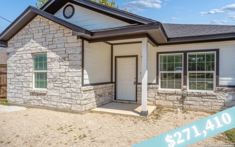 1032 Blueridge Dr, Canyon Lake, TX 78133, 3 Habitaciones Habitaciones , ,2 BañosBaños,Residential,En Venta,1032 Blueridge Dr,0,1914059