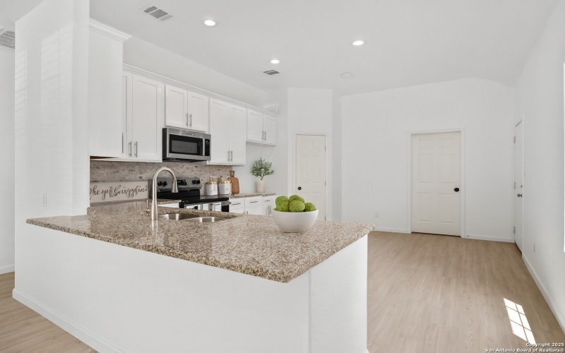 1032 Blueridge Dr, Canyon Lake, TX 78133, 3 Habitaciones Habitaciones , ,2 BañosBaños,Residential,En Venta,1032 Blueridge Dr,0,1914059