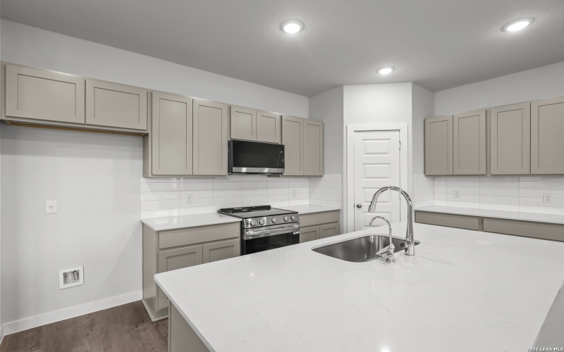 10735 Fairchild Way, San Antonio, TX 78109, 4 Habitaciones Habitaciones , ,2 BañosBaños,Residential,En Venta,10735 Fairchild Way,0,1914285