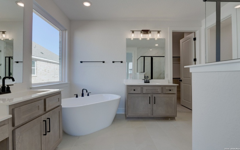 139 Annette Drive, Castroville, TX 78009, 4 Bedrooms Bedrooms, ,3 BathroomsBathrooms,Residential,For Sale,139 Annette Drive,0,1915291