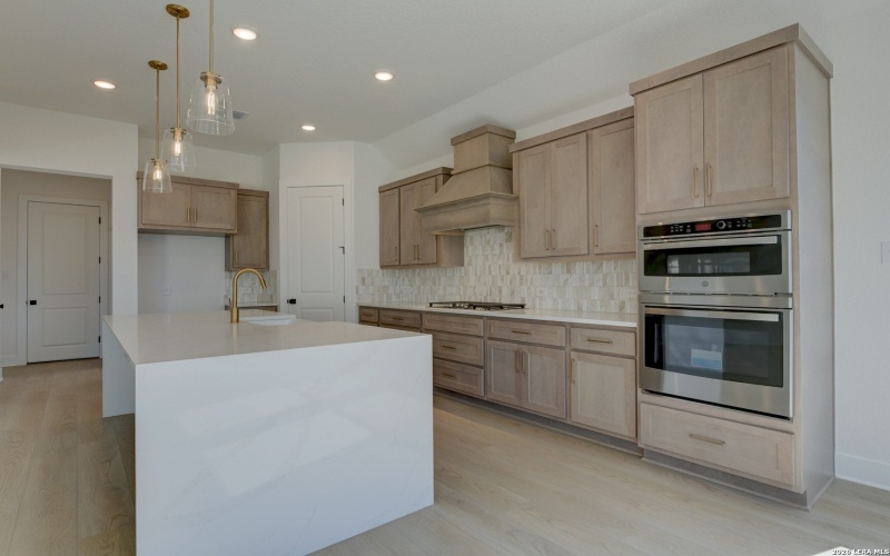 139 Annette Drive, Castroville, TX 78009, 4 Bedrooms Bedrooms, ,3 BathroomsBathrooms,Residential,For Sale,139 Annette Drive,0,1915291