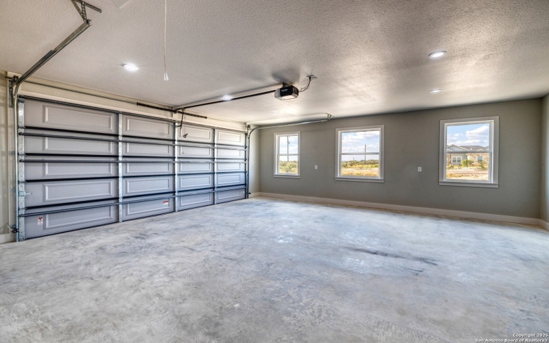 58 Greystone Hills Circle, Uvalde, TX 78801, 4 Bedrooms Bedrooms, ,3 BathroomsBathrooms,Residential,For Sale,58 Greystone Hills Circle,0,1915566