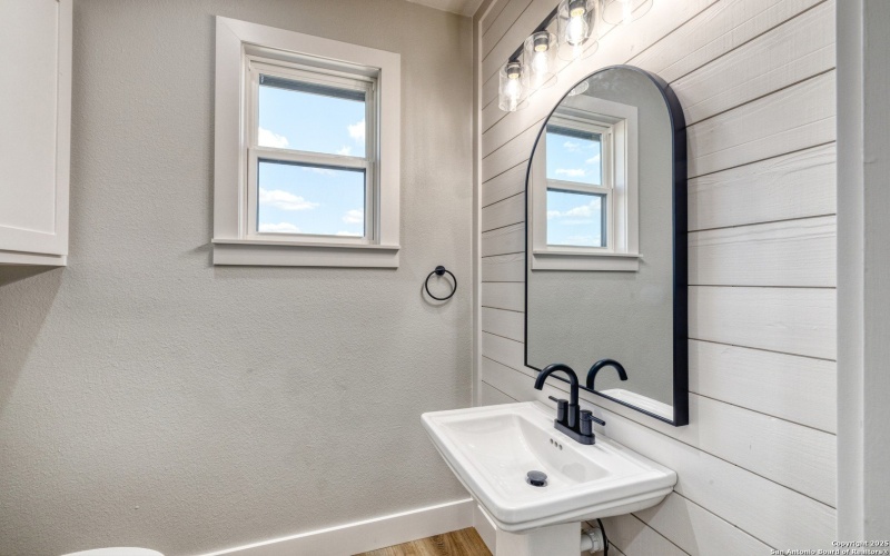 58 Greystone Hills Circle, Uvalde, TX 78801, 4 Bedrooms Bedrooms, ,3 BathroomsBathrooms,Residential,For Sale,58 Greystone Hills Circle,0,1915566