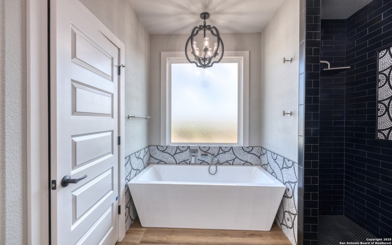 58 Greystone Hills Circle, Uvalde, TX 78801, 4 Bedrooms Bedrooms, ,3 BathroomsBathrooms,Residential,For Sale,58 Greystone Hills Circle,0,1915566