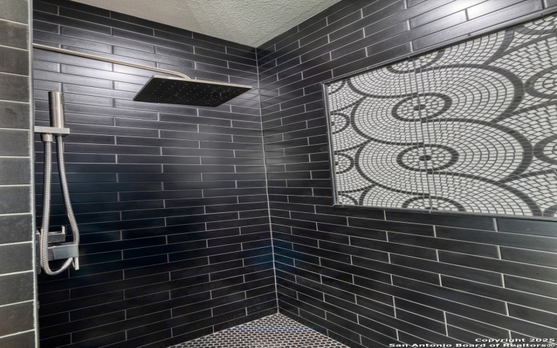 58 Greystone Hills Circle, Uvalde, TX 78801, 4 Bedrooms Bedrooms, ,3 BathroomsBathrooms,Residential,For Sale,58 Greystone Hills Circle,0,1915566