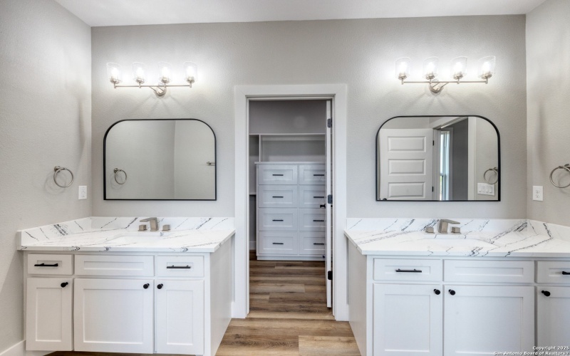 58 Greystone Hills Circle, Uvalde, TX 78801, 4 Bedrooms Bedrooms, ,3 BathroomsBathrooms,Residential,For Sale,58 Greystone Hills Circle,0,1915566