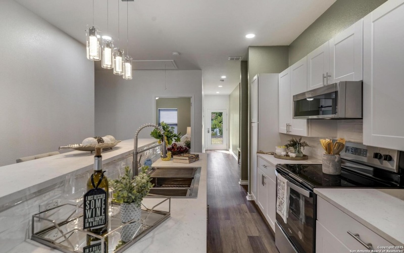 330 Walton Ave, San Antonio, TX 78225, 4 Bedrooms Bedrooms, ,2 BathroomsBathrooms,Residential,For Sale,330 Walton Ave,0,1916283