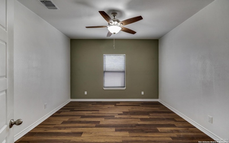 330 Walton Ave, San Antonio, TX 78225, 4 Bedrooms Bedrooms, ,2 BathroomsBathrooms,Residential,For Sale,330 Walton Ave,0,1916283