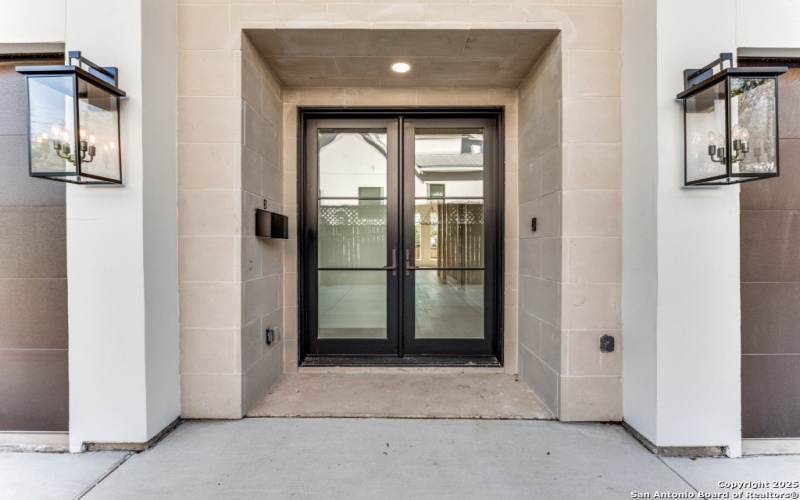 103 E Wildwood unit: B, San Antonio, TX 78212-1727, 3 Habitaciones Habitaciones , ,3 BañosBaños,Residential,En Venta,103 E Wildwood unit: B,0,1918750