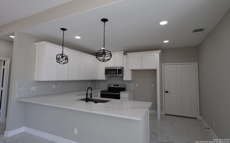 8803 rockport, Von Ormy, TX 78073, 4 Bedrooms Bedrooms, ,3 BathroomsBathrooms,Residential,For Sale,8803 rockport,0,1919334