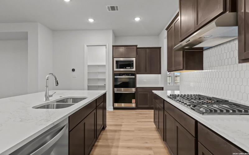 2824 Reeves Lane, Schertz, TX 78108, 4 Bedrooms Bedrooms, ,3 BathroomsBathrooms,Residential,For Sale,2824 Reeves Lane,0,1928734