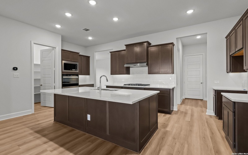 2824 Reeves Lane, Schertz, TX 78108, 4 Bedrooms Bedrooms, ,3 BathroomsBathrooms,Residential,For Sale,2824 Reeves Lane,0,1928734