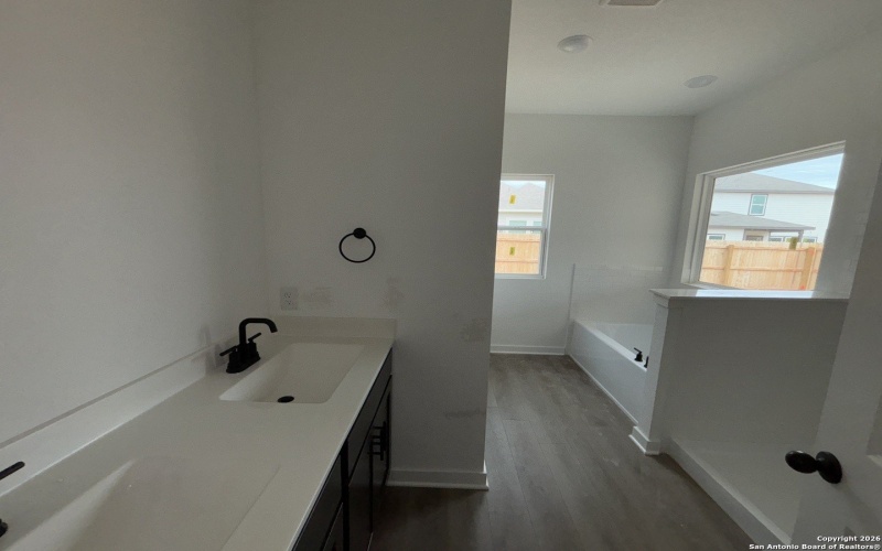 10106 Pine River Rd., Schertz, TX 78154, 4 Bedrooms Bedrooms, ,3 BathroomsBathrooms,Residential,For Sale,10106 Pine River Rd.,0,1928841