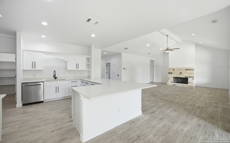 207 Deer Oaks, Lakehills, TX 78063, 4 Bedrooms Bedrooms, ,3 BathroomsBathrooms,Residential,For Sale,207 Deer Oaks,0,1929208