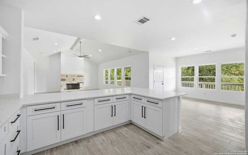 207 Deer Oaks, Lakehills, TX 78063, 4 Bedrooms Bedrooms, ,3 BathroomsBathrooms,Residential,For Sale,207 Deer Oaks,0,1929208