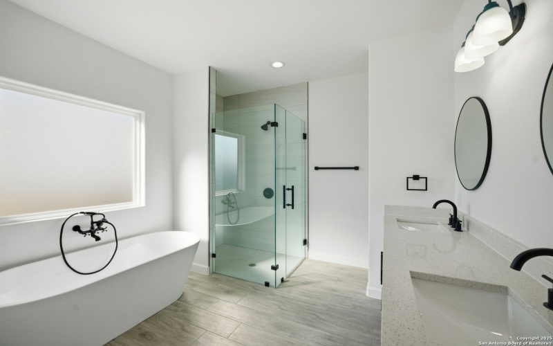 207 Deer Oaks, Lakehills, TX 78063, 4 Bedrooms Bedrooms, ,3 BathroomsBathrooms,Residential,For Sale,207 Deer Oaks,0,1929208