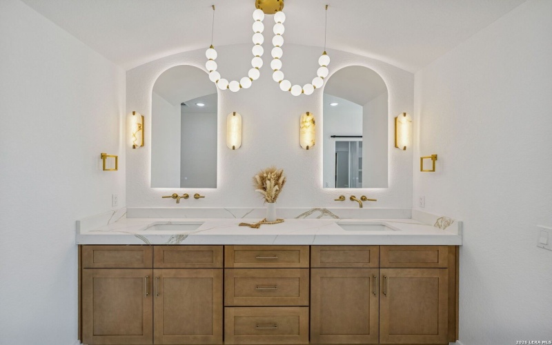 187 Hidden Ranch CT., Floresville, TX 78114, 4 Bedrooms Bedrooms, ,5 BathroomsBathrooms,Residential,For Sale,187 Hidden Ranch CT.,0,1930084