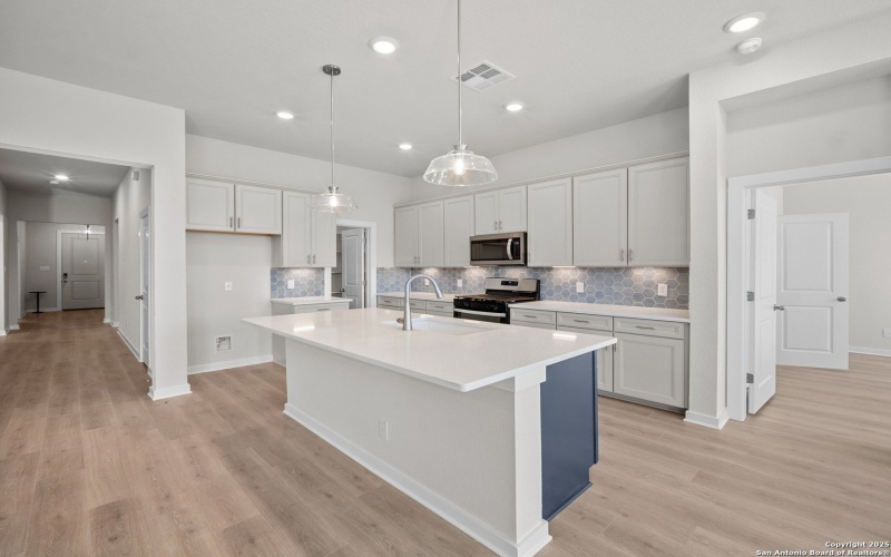 1622 Saddleback Run, New Braunfels, TX 78130, 4 Bedrooms Bedrooms, ,2 BathroomsBathrooms,Residential,For Sale,1622 Saddleback Run,0,1930440