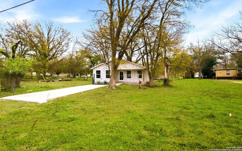 243 Meadow Lake Dr Lot 109, Seguin, TX 78155, 3 Bedrooms Bedrooms, ,2 BathroomsBathrooms,Residential,For Sale,243 Meadow Lake Dr Lot 109,0,1930497