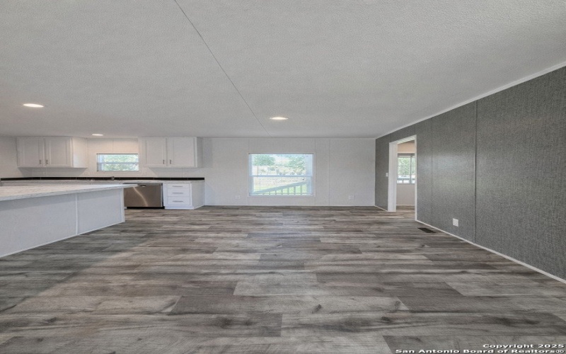 563 Oak Trail, Canyon Lake, TX 78133, 3 Habitaciones Habitaciones , ,2 BañosBaños,Residential,En Venta,563 Oak Trail,0,1930797