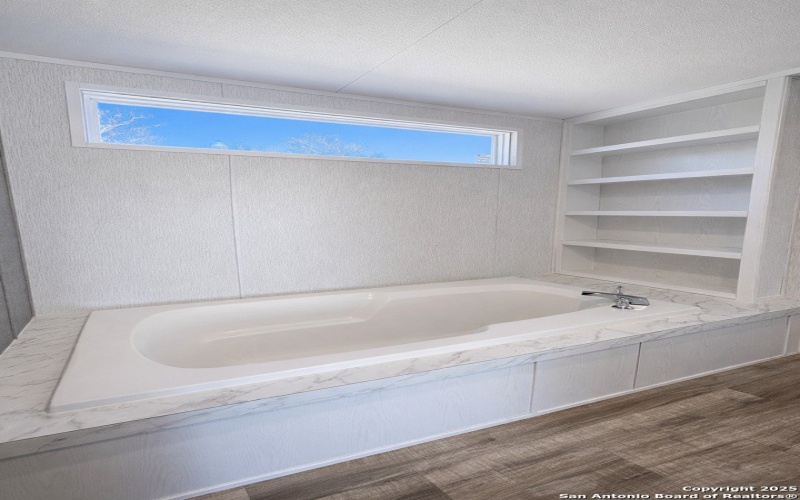 563 Oak Trail, Canyon Lake, TX 78133, 3 Habitaciones Habitaciones , ,2 BañosBaños,Residential,En Venta,563 Oak Trail,0,1930797