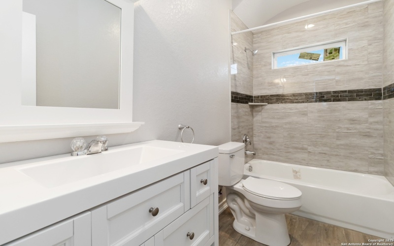 1611 Santa Rita, San Antonio, TX 78214, 3 Habitaciones Habitaciones , ,2 BañosBaños,Residential,En Venta,1611 Santa Rita,0,1921156