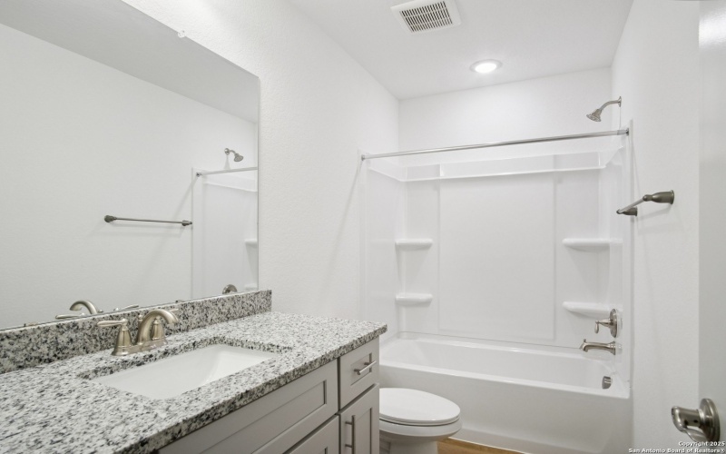 12352 Montgomery Forest, San Antonio, TX 78252, ,Residential Multi Family,En Venta,12352 Montgomery Forest,0,1921804