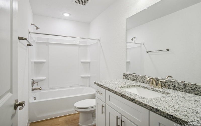 12352 Montgomery Forest, San Antonio, TX 78252, ,Residential Multi Family,En Venta,12352 Montgomery Forest,0,1921804