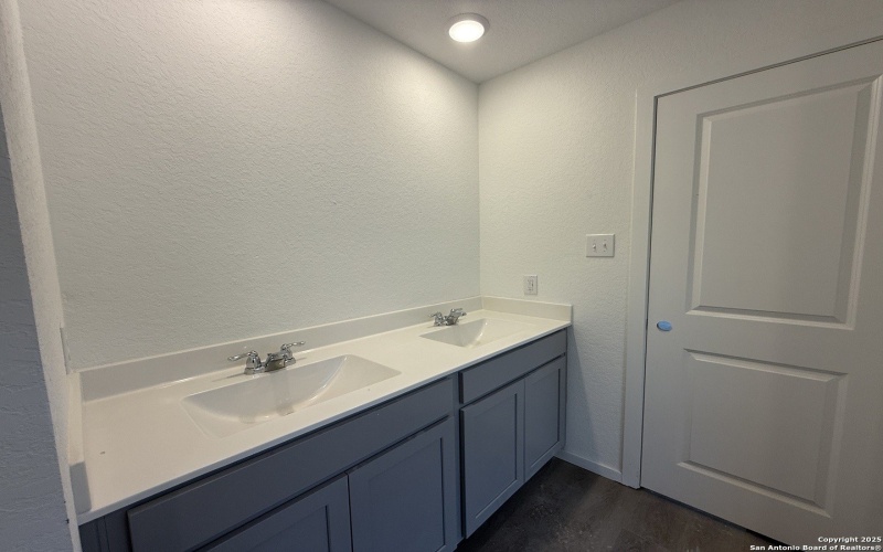 7610 Birch Hollow, San Antonio, TX 78252, 4 Bedrooms Bedrooms, ,3 BathroomsBathrooms,Residential,For Sale,7610 Birch Hollow,0,1922617