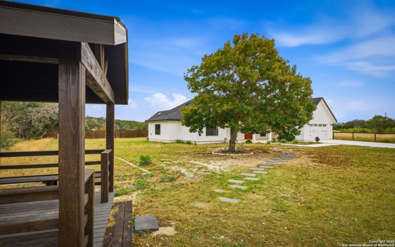 13932 State Highway 16, Pipe Creek, TX 78063, 4 Bedrooms Bedrooms, ,3 BathroomsBathrooms,Residential,For Sale,13932 State Highway 16,0,1926911