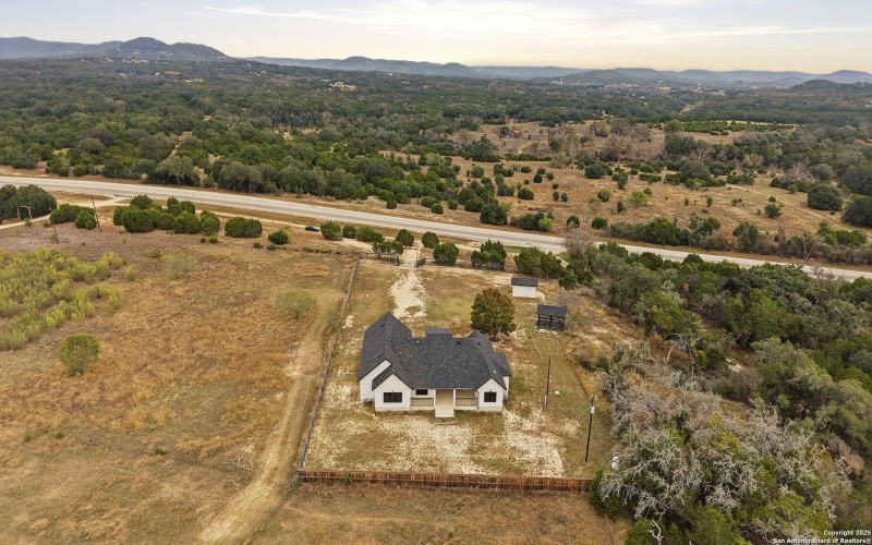 13932 State Highway 16, Pipe Creek, TX 78063, 4 Bedrooms Bedrooms, ,3 BathroomsBathrooms,Residential,For Sale,13932 State Highway 16,0,1926911