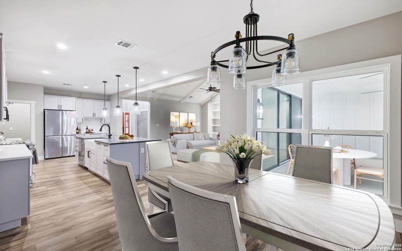 13932 State Highway 16, Pipe Creek, TX 78063, 4 Bedrooms Bedrooms, ,3 BathroomsBathrooms,Residential,For Sale,13932 State Highway 16,0,1926911