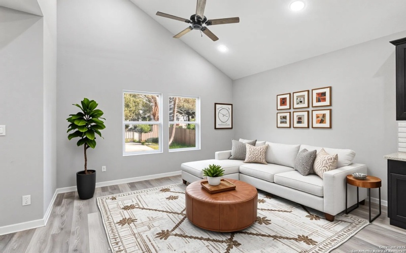 930 Gladstone, San Antonio, TX 78225, 3 Habitaciones Habitaciones , ,2 BañosBaños,Residential,En Venta,930 Gladstone,0,1927499