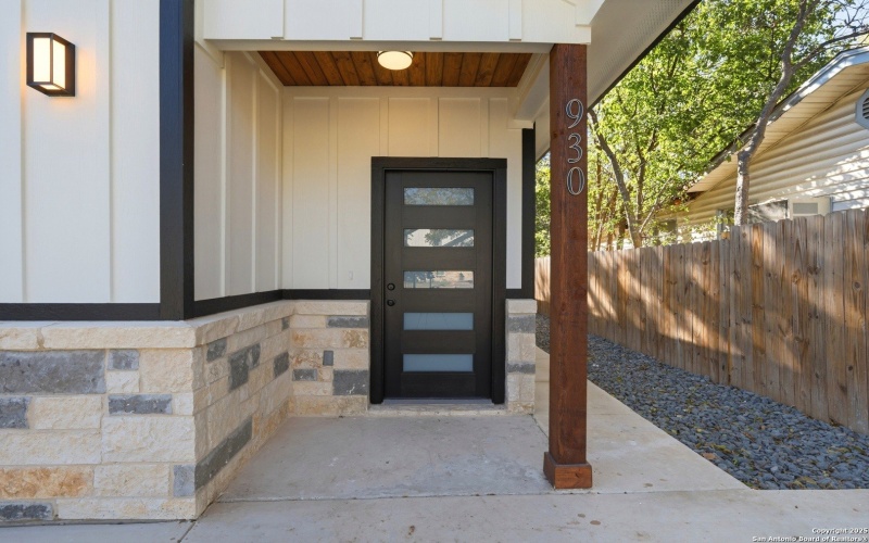 930 Gladstone, San Antonio, TX 78225, 3 Habitaciones Habitaciones , ,2 BañosBaños,Residential,En Venta,930 Gladstone,0,1927499