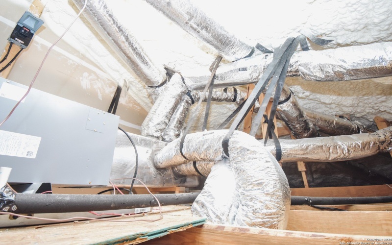 8406 Via Pisa, San Antonio, TX 78227, ,Residential Multi Family,En Venta,8406 Via Pisa,0,1932457