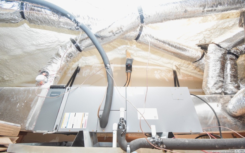 8406 Via Pisa, San Antonio, TX 78227, ,Residential Multi Family,En Venta,8406 Via Pisa,0,1932457