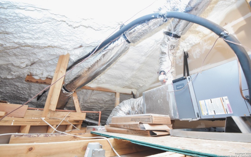 8406 Via Pisa, San Antonio, TX 78227, ,Residential Multi Family,En Venta,8406 Via Pisa,0,1932457