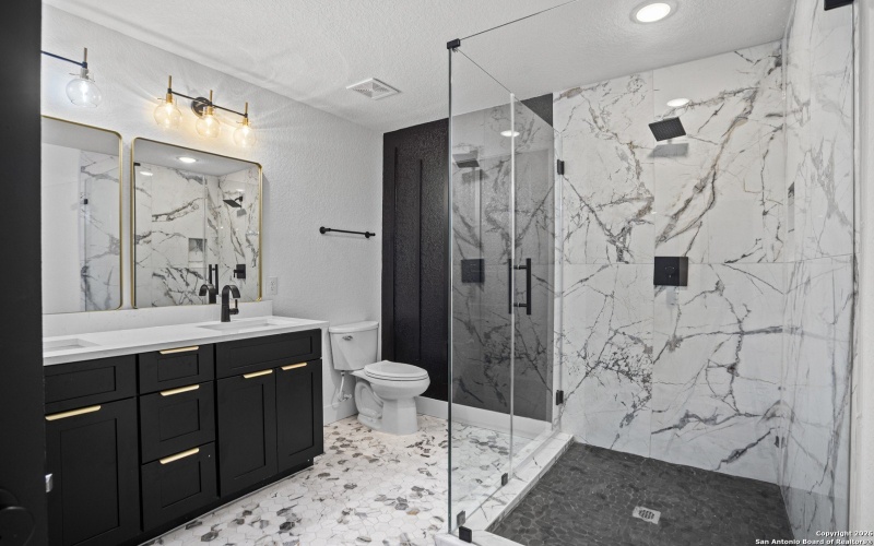 125 Dashiell, San Antonio, TX 78203, ,Residential Multi Family,For Sale,125 Dashiell,0,1932838